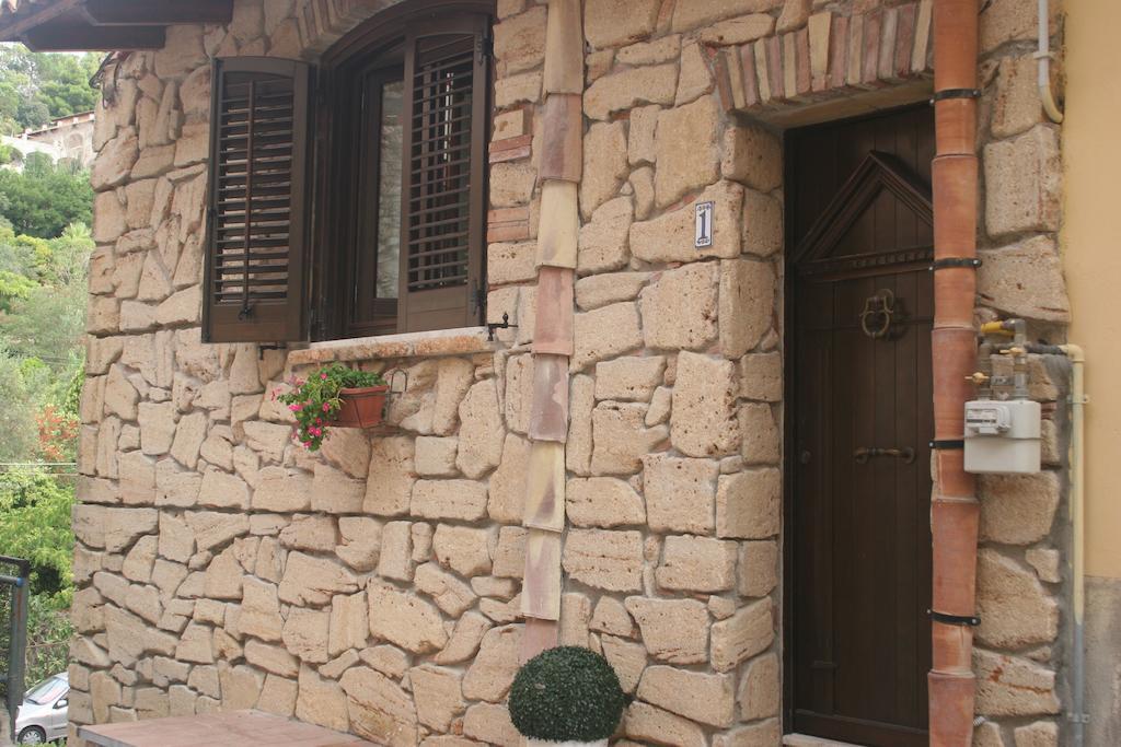 Montelepre Alla Corte Dei Ventimiglia מראה חיצוני תמונה